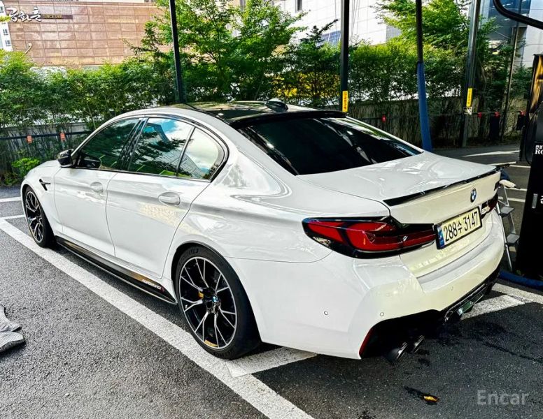 BMW M5