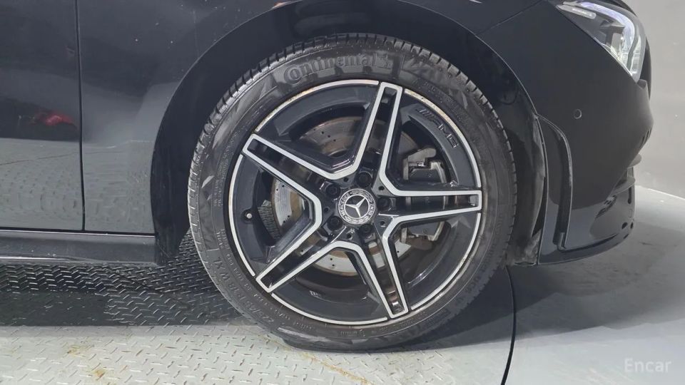 Mercedes-Benz CLA-Class