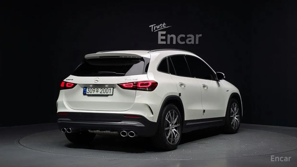 Mercedes-Benz GLA-Class
