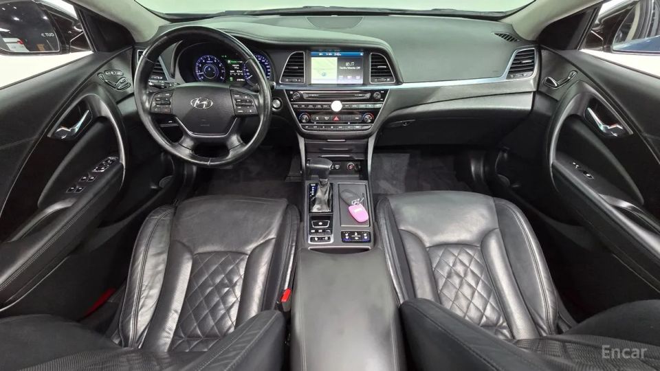 Hyundai Aslan