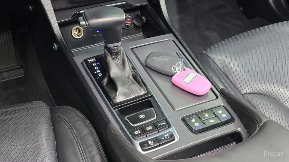 Hyundai Aslan