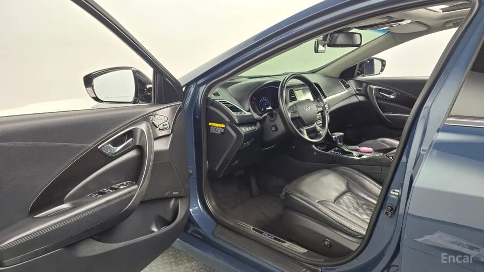 Hyundai Aslan
