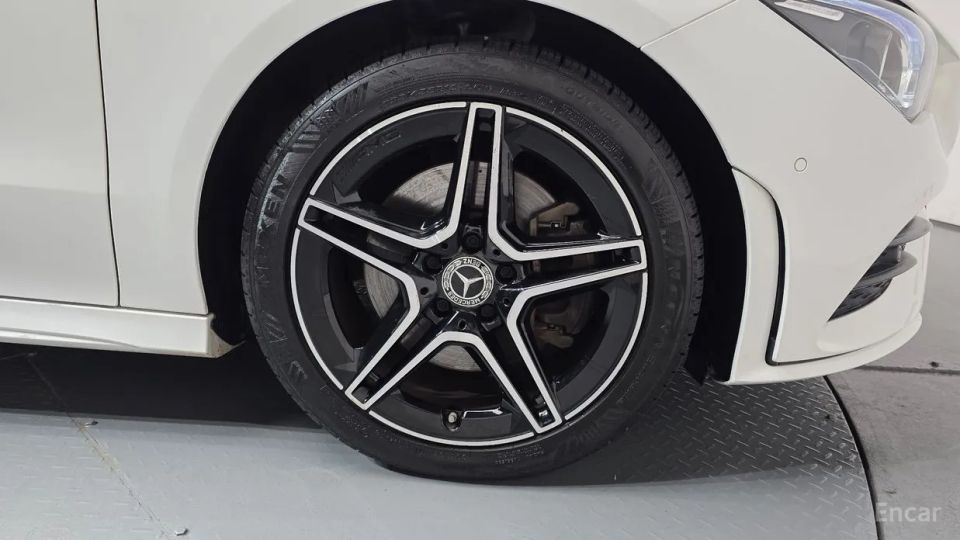 Mercedes-Benz CLA-Class