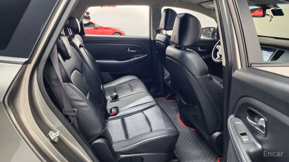 Kia Carens