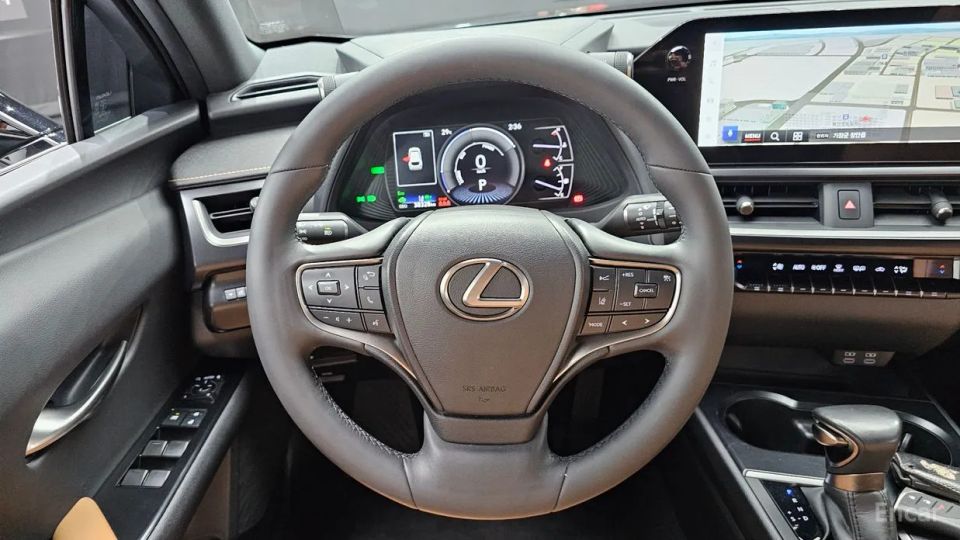 Lexus UX