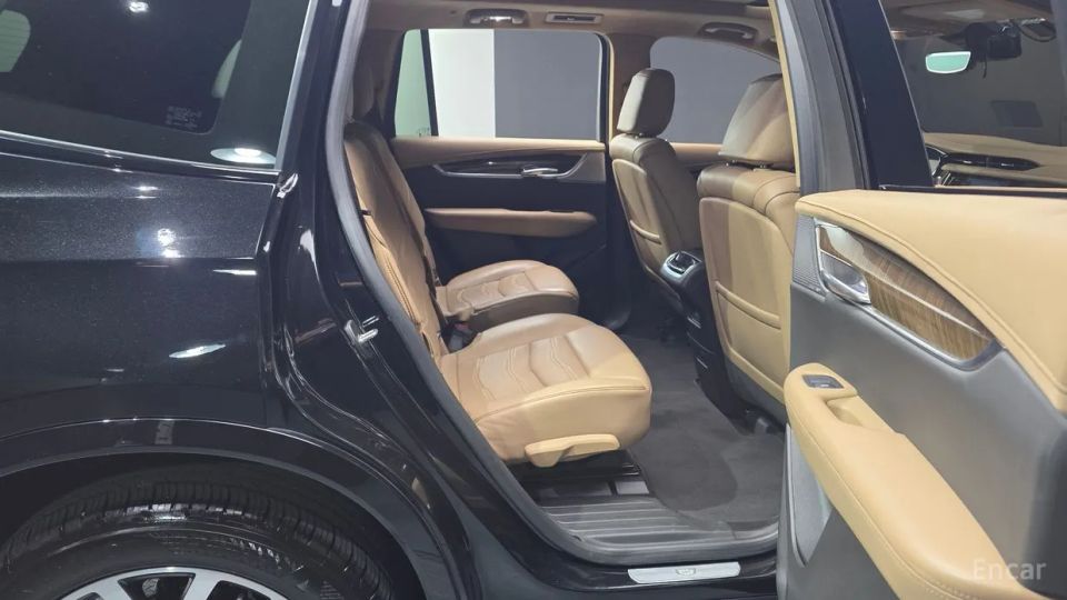 Cadillac XT6