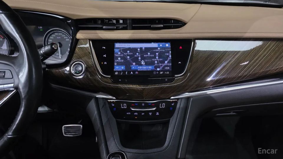 Cadillac XT6
