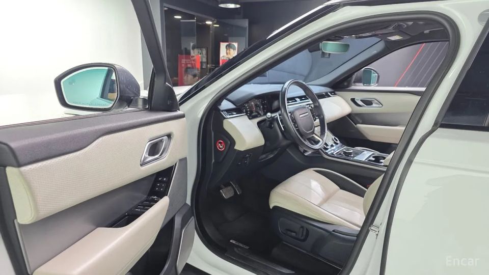 Land Rover Range Rover Velar