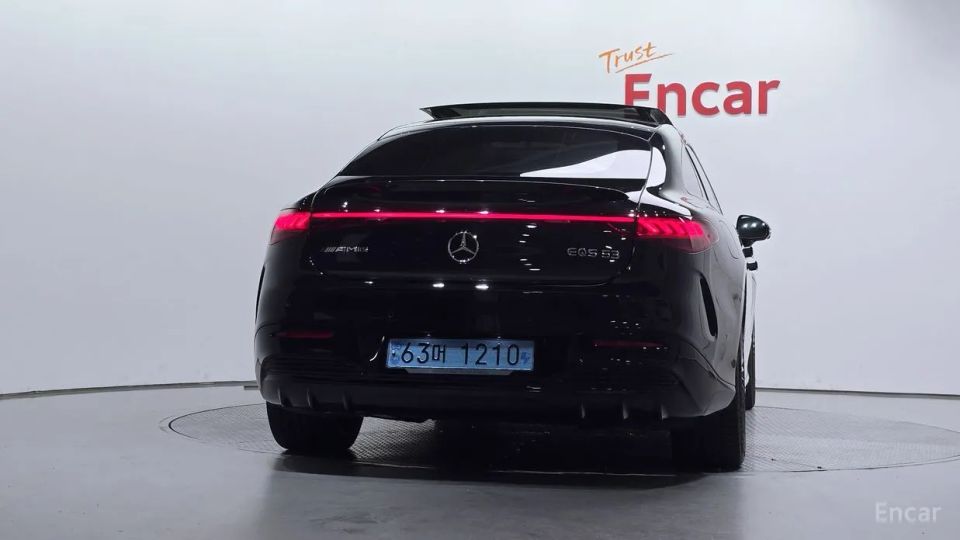 Mercedes-Benz EQS