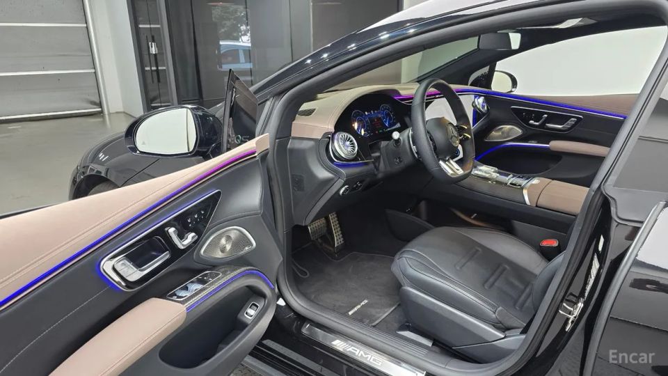 Mercedes-Benz EQS