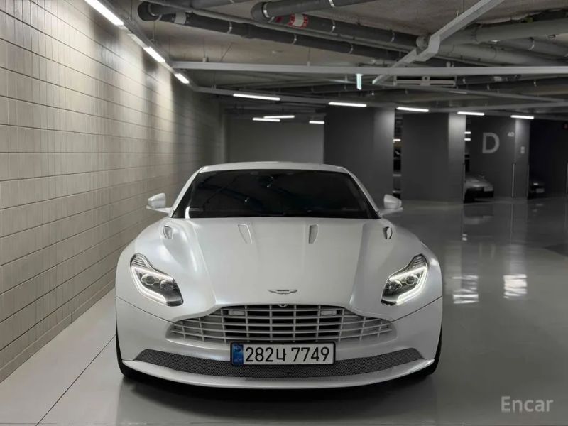 Astonmartin DB11