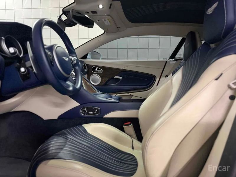Astonmartin DB11