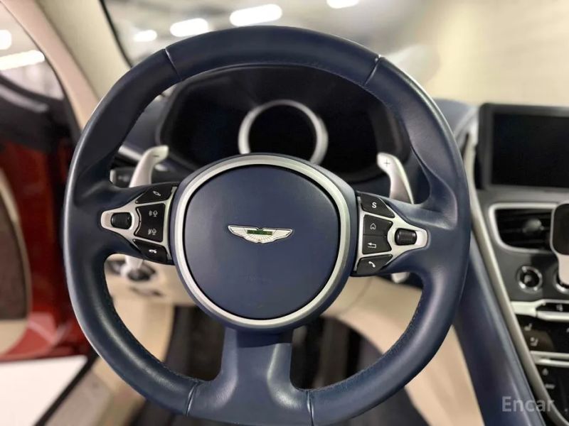 Astonmartin DB11