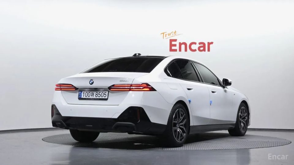 BMW 5-series