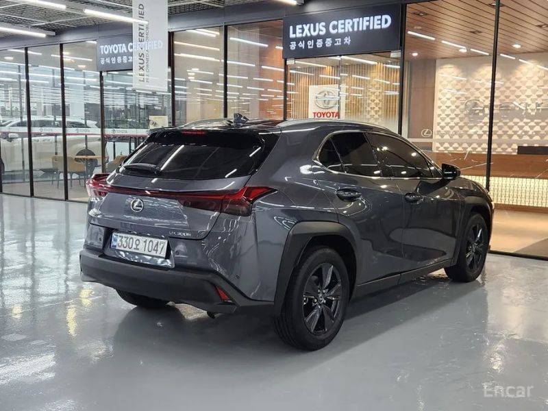 Lexus UX
