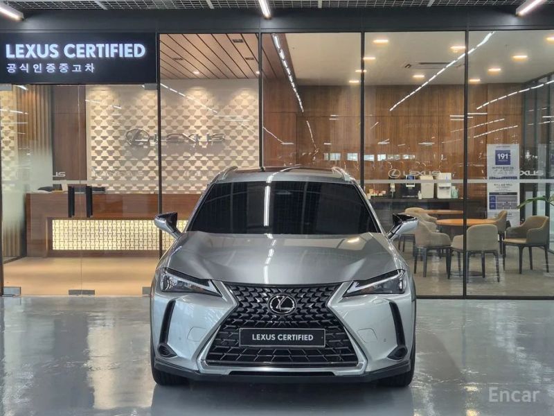 Lexus UX