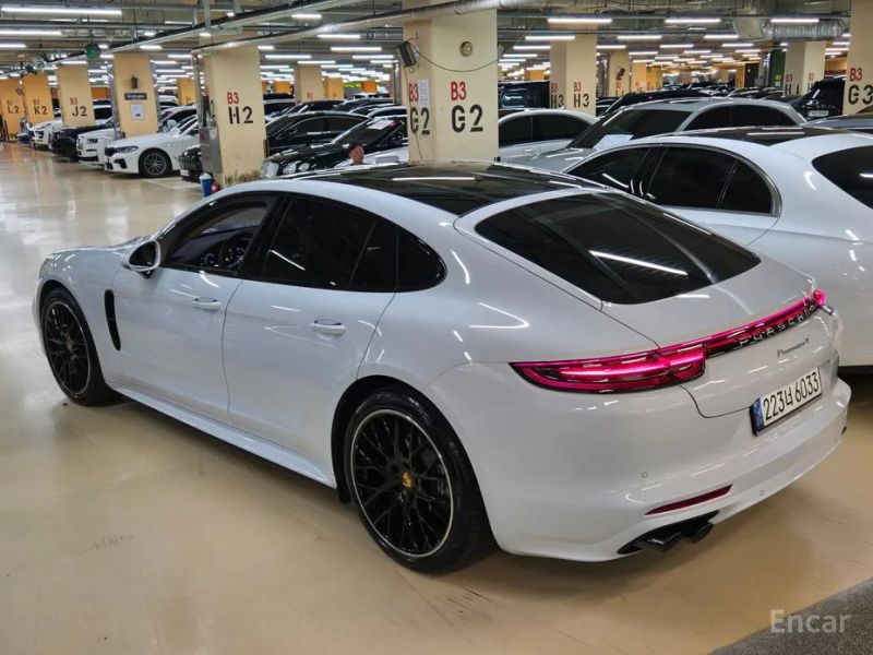 Porsche Panamera