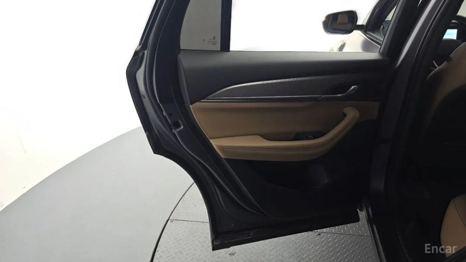 Renault-KoreaSamsung Grand Koleos