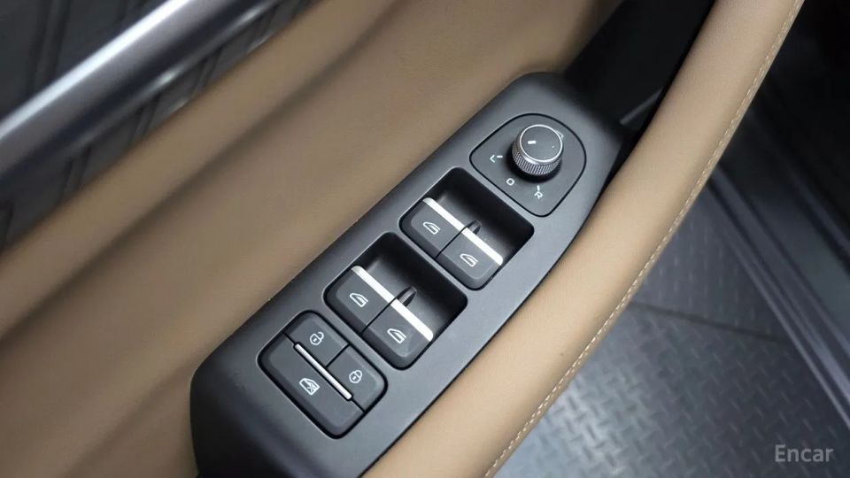 Renault-KoreaSamsung Grand Koleos