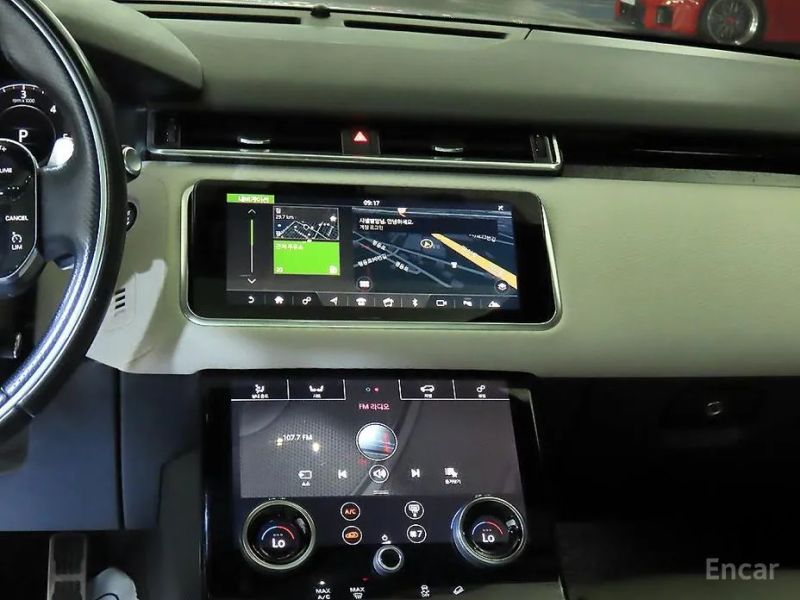 Land Rover Range Rover Velar