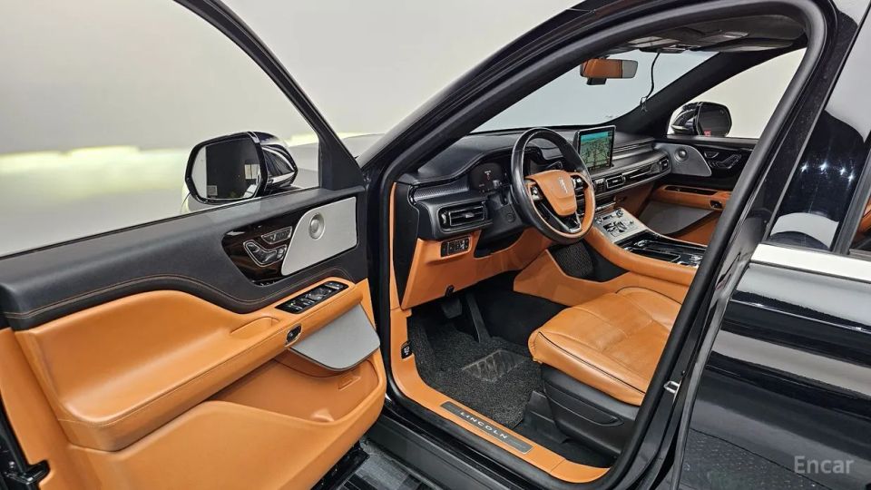 Lincoln Aviator