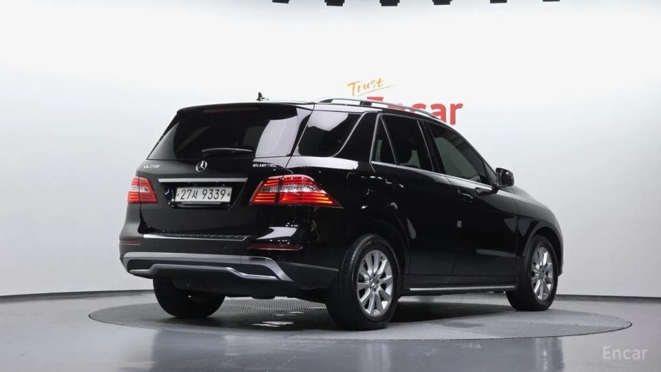Mercedes-Benz M-class