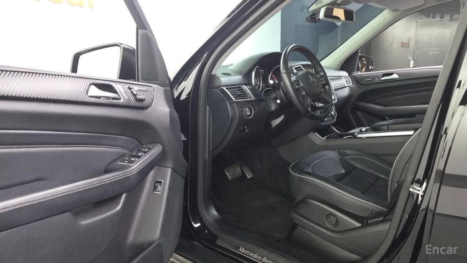 Mercedes-Benz M-class