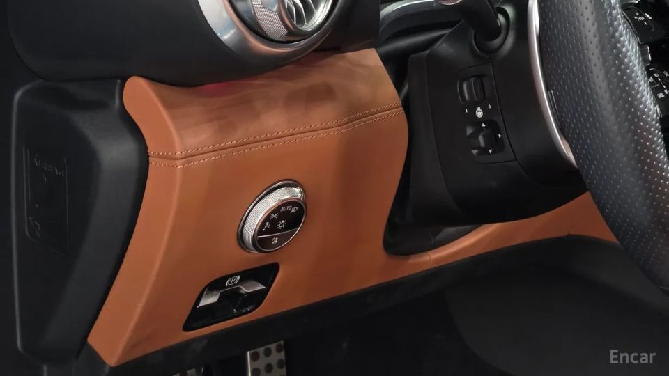 Mercedes-Benz SL-Class