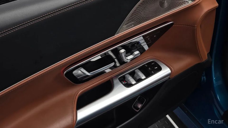 Mercedes-Benz SL-Class