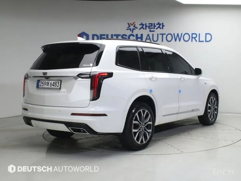 Cadillac XT6