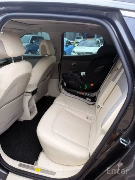 Genesis GV60