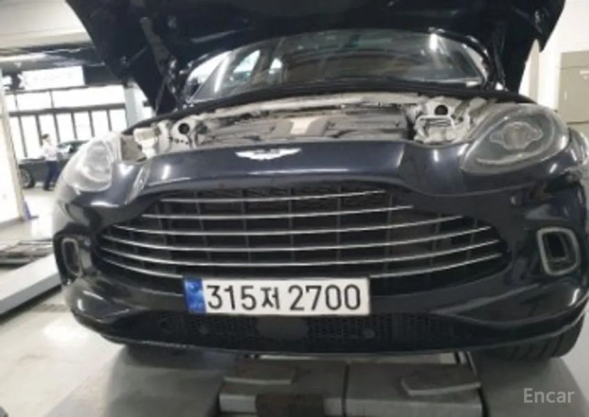 Astonmartin DBX
