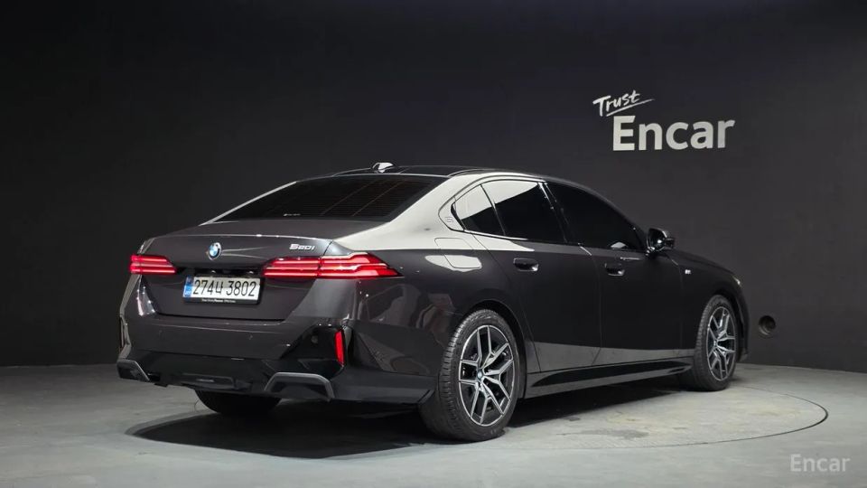 BMW 5-series