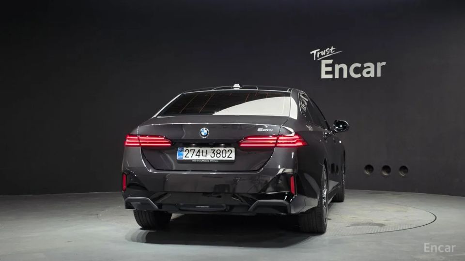 BMW 5-series