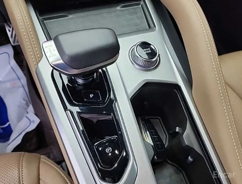 Renault-KoreaSamsung Grand Koleos
