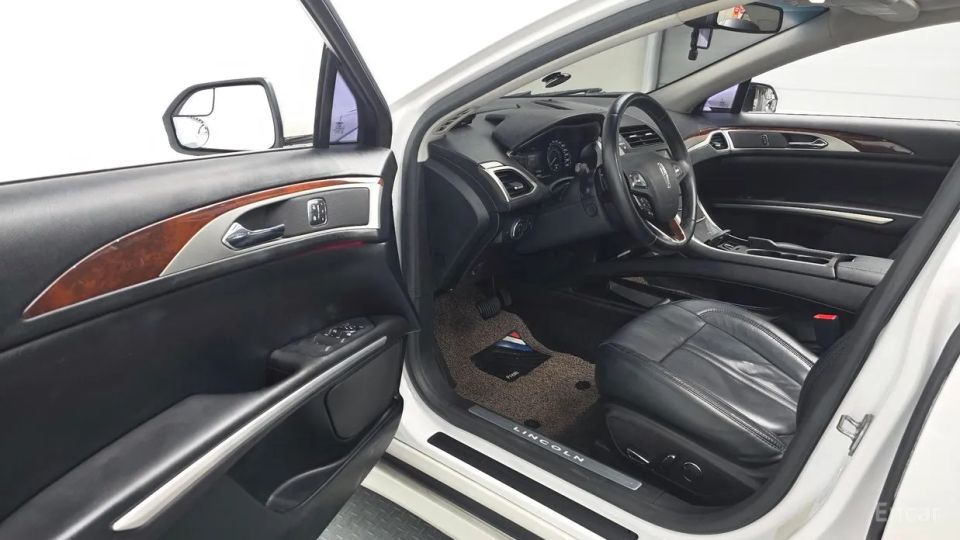 Lincoln MKZ