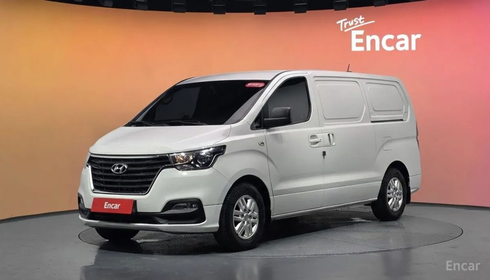 Hyundai Starex