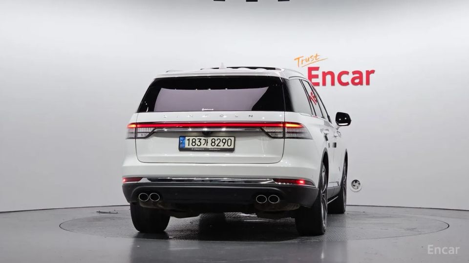 Lincoln Aviator
