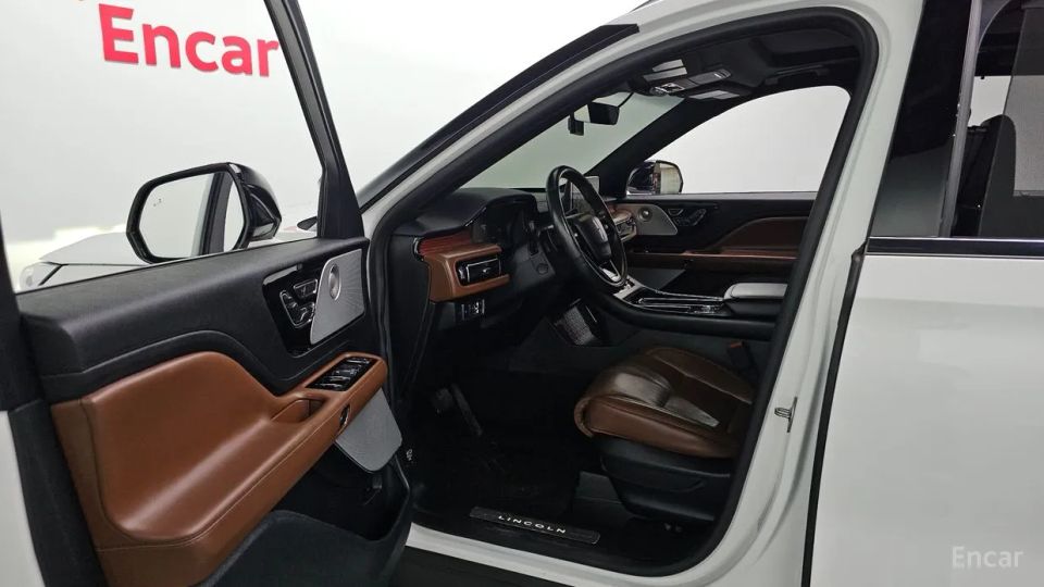 Lincoln Aviator