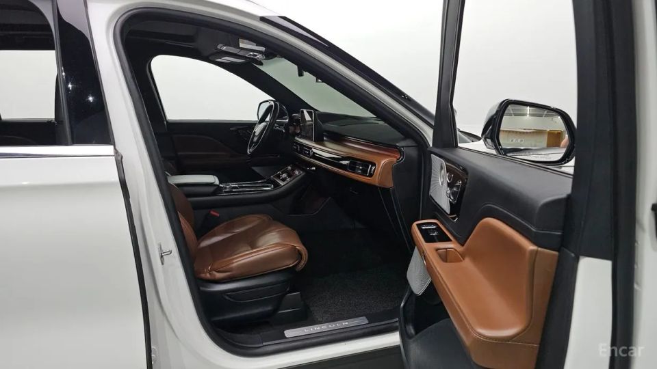 Lincoln Aviator