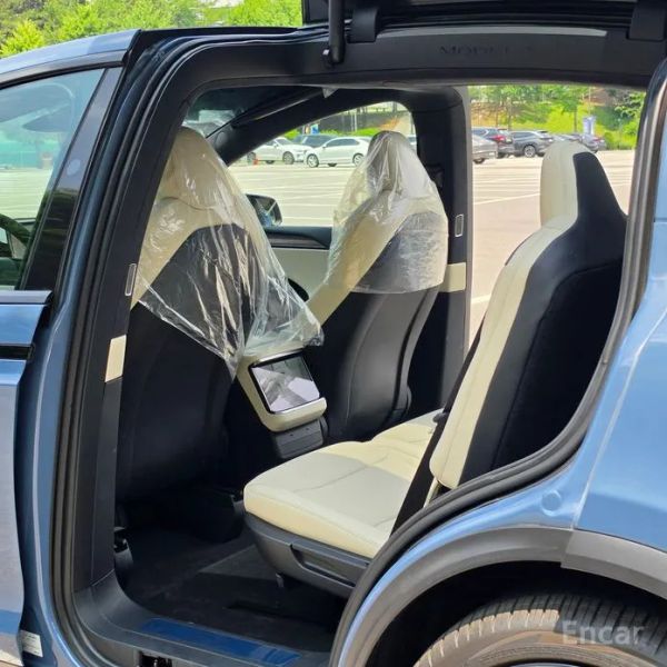 Tesla model-x