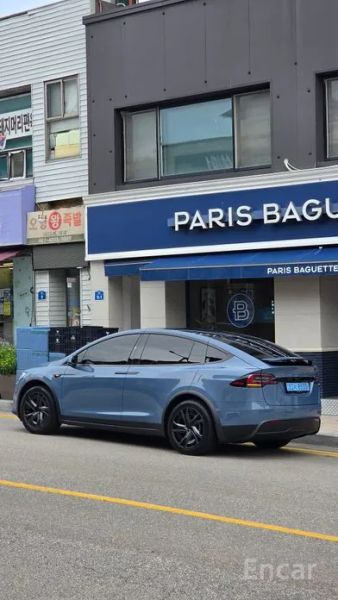 Tesla model-x