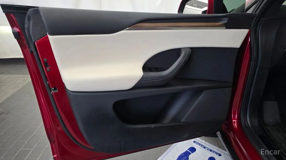 Tesla model-x