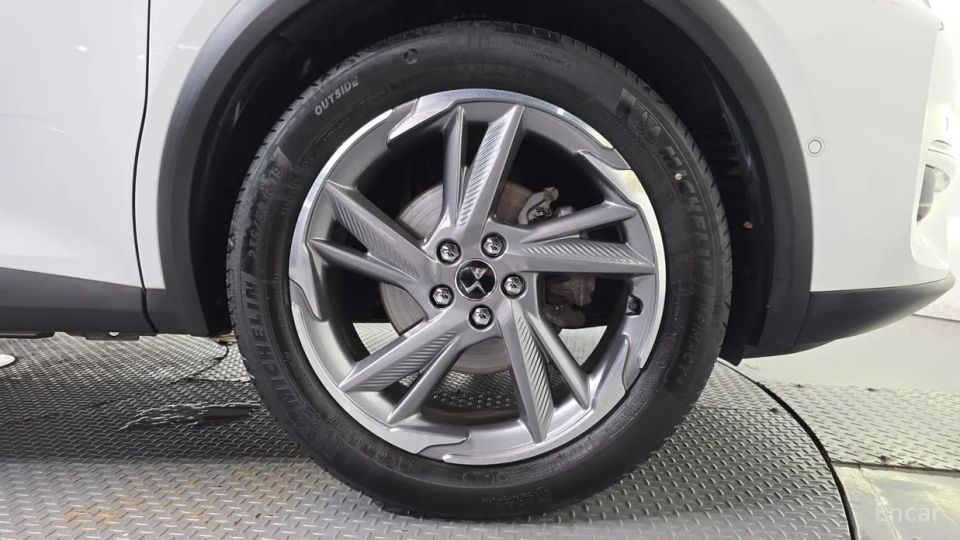 Citroen-DS DS7