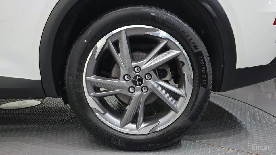 Citroen-DS DS7