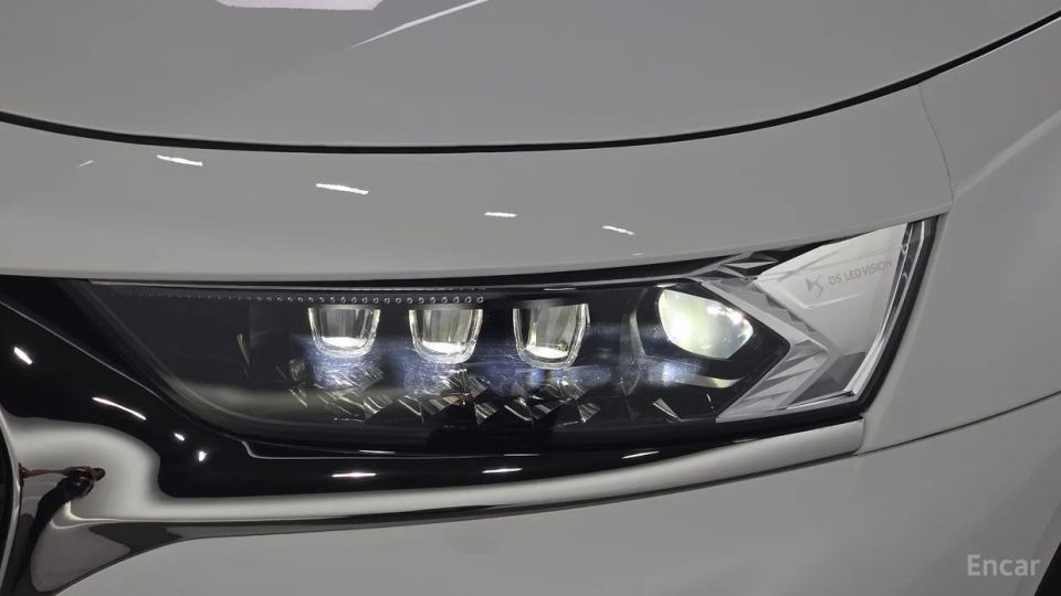 Citroen-DS DS7