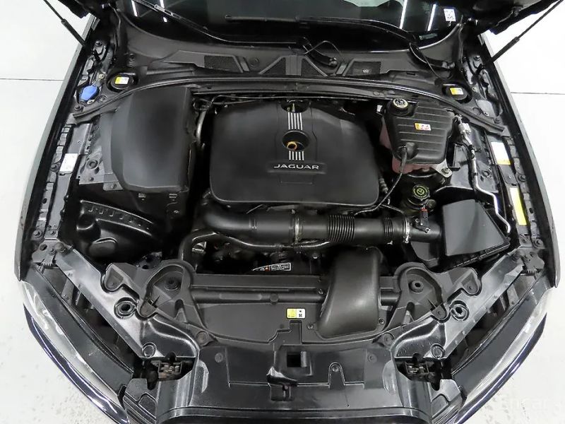 Jaguar xf