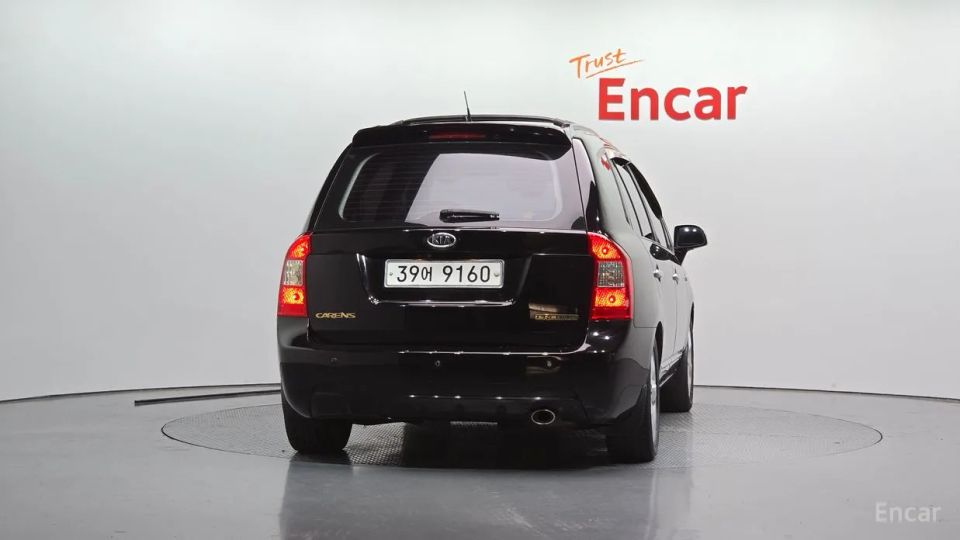 Kia Carens