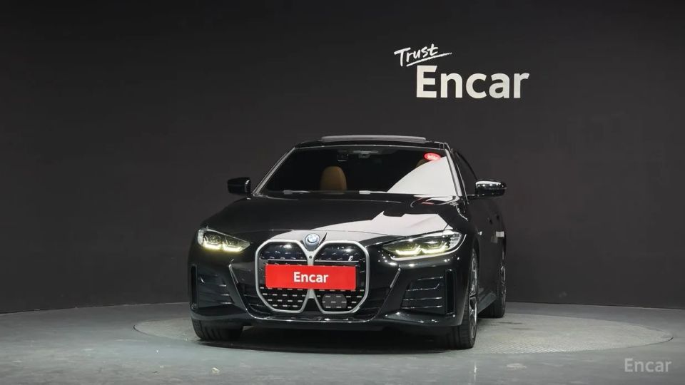 BMW I4