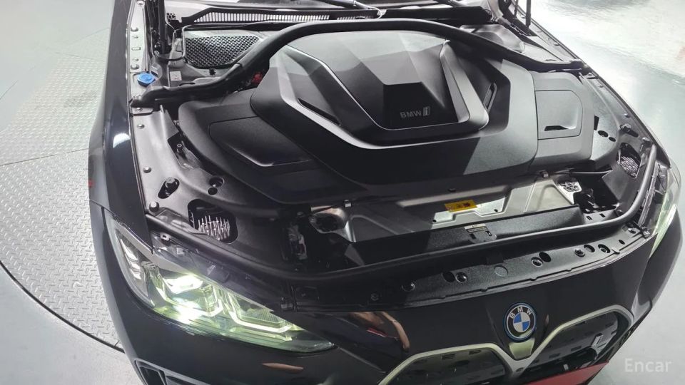 BMW I4